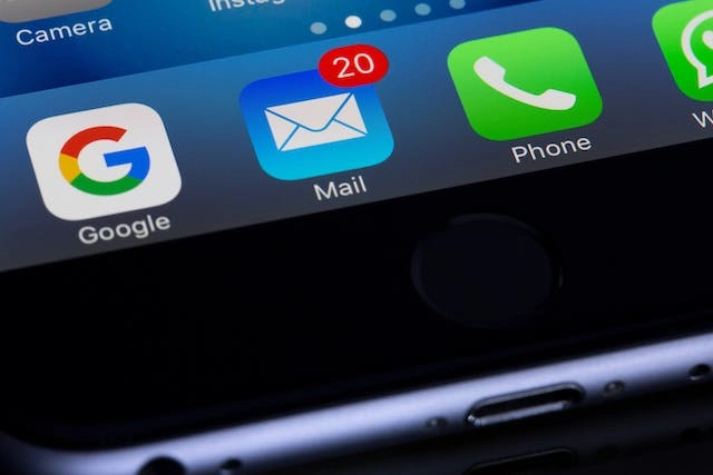 Email Bar